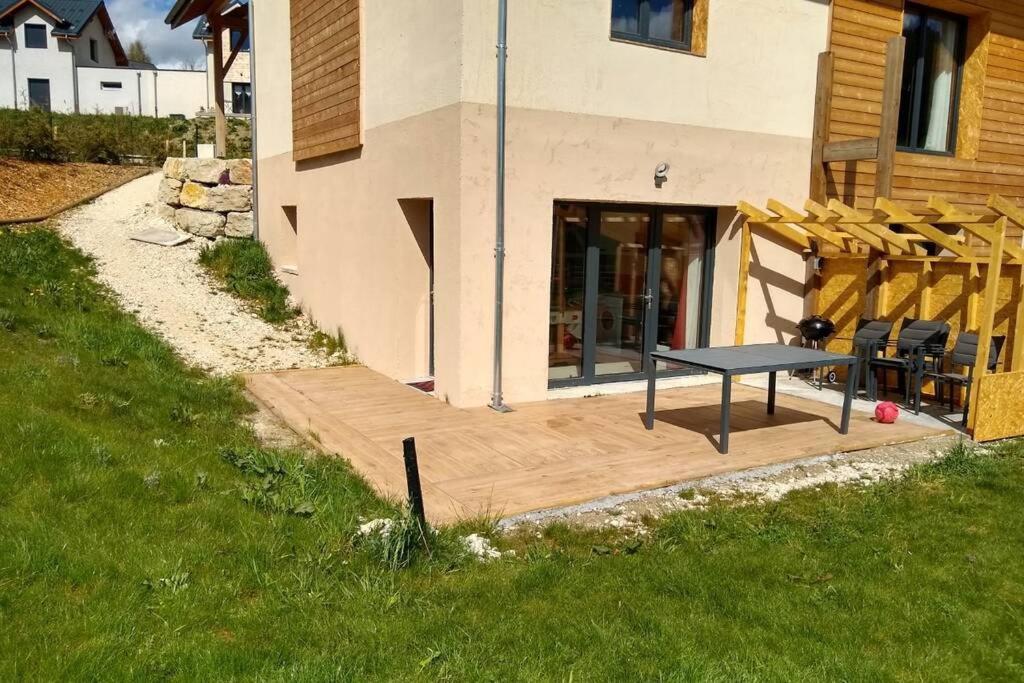 Appartement Dans Maison, A Proximite Du Village 维拉尔-德朗 外观 照片