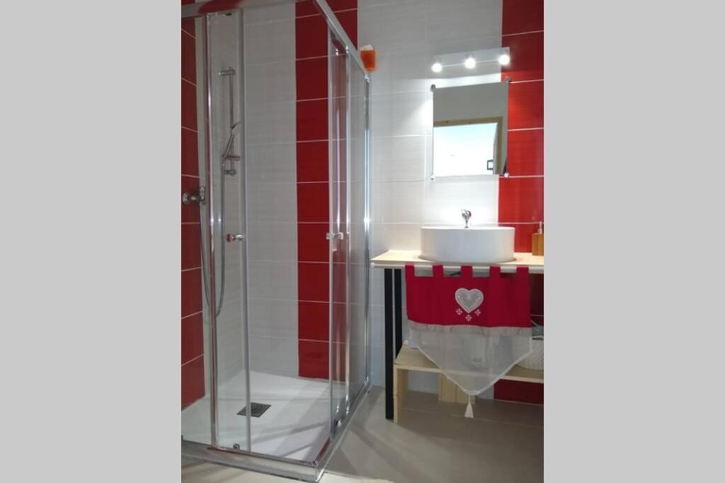 Appartement Dans Maison, A Proximite Du Village 维拉尔-德朗 外观 照片